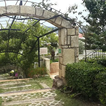 Ozukara 2 Aparthotel
