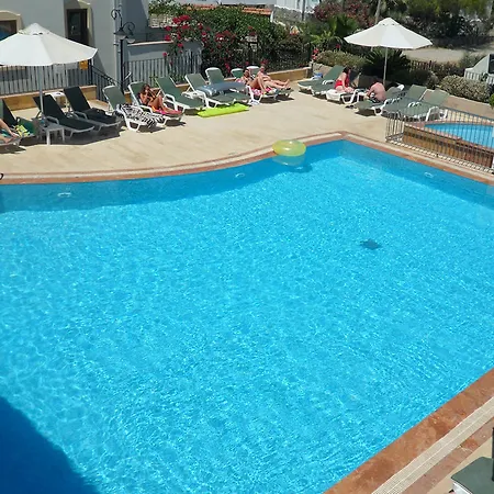 Ozukara 2 Aparthotel 3*