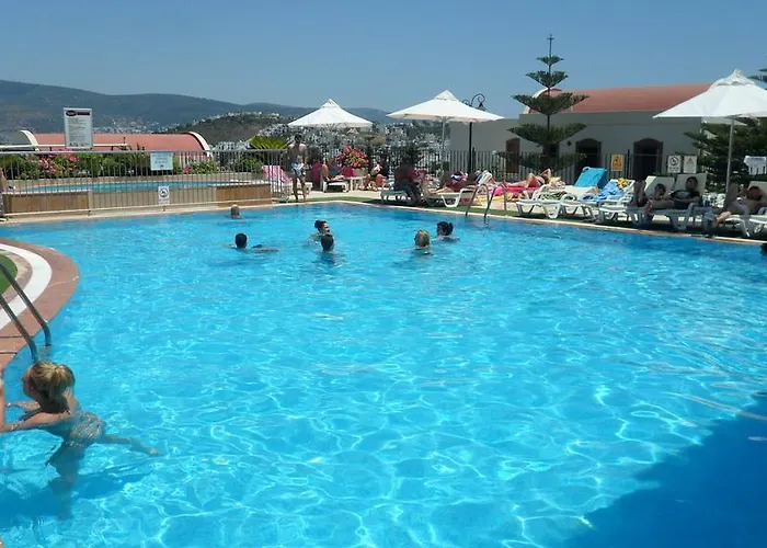 Ozukara 2 Apartahotel 3*