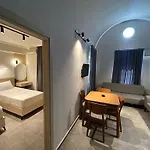 Ozukara 2 Aparthotel 3*
