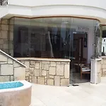Ozukara 2 Aparthotel