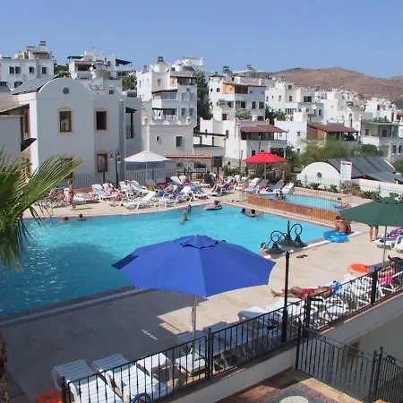 Ξενοδοχείο με διαμερίσματα Ozukara 2 3*