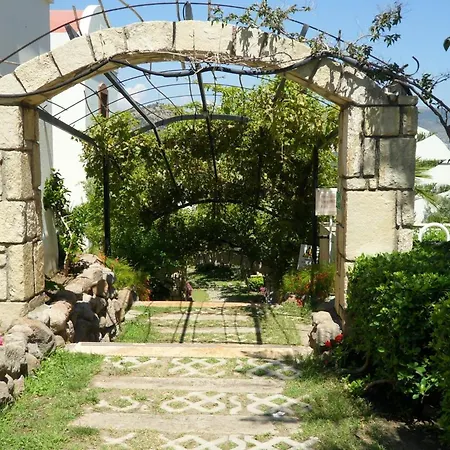 Hotel de apartamente Ozukara 2